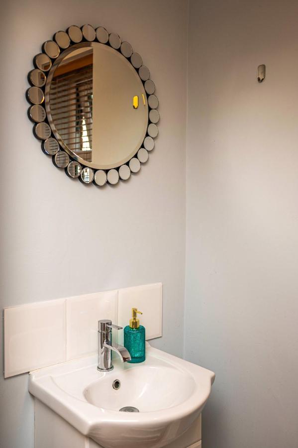 Willa Stunning 3 Bed With Parking & Garden Market Rasen Zewnętrze zdjęcie